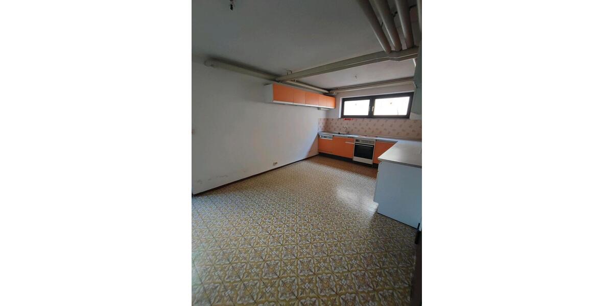Doppelhaushälfte Leonberg - 6 Zimmer, 146 m&sup2;, 500.000&euro; | Angebot:27142346