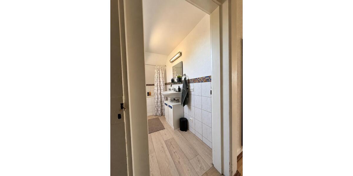 Dachgeschoßwohnung Reutlingen Sondelfingen - 2 Zimmer, 45 m&sup2;, 470&euro; | Angebot:27595822