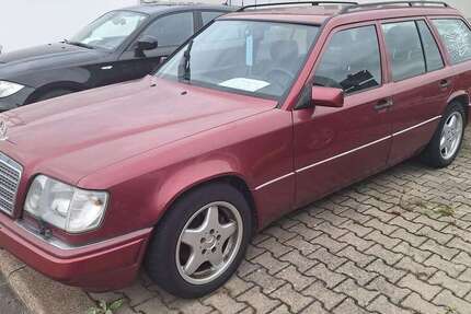 Mercedes-Benz 320 330.000 km 12.900 &euro; Tiefenbronn 75233