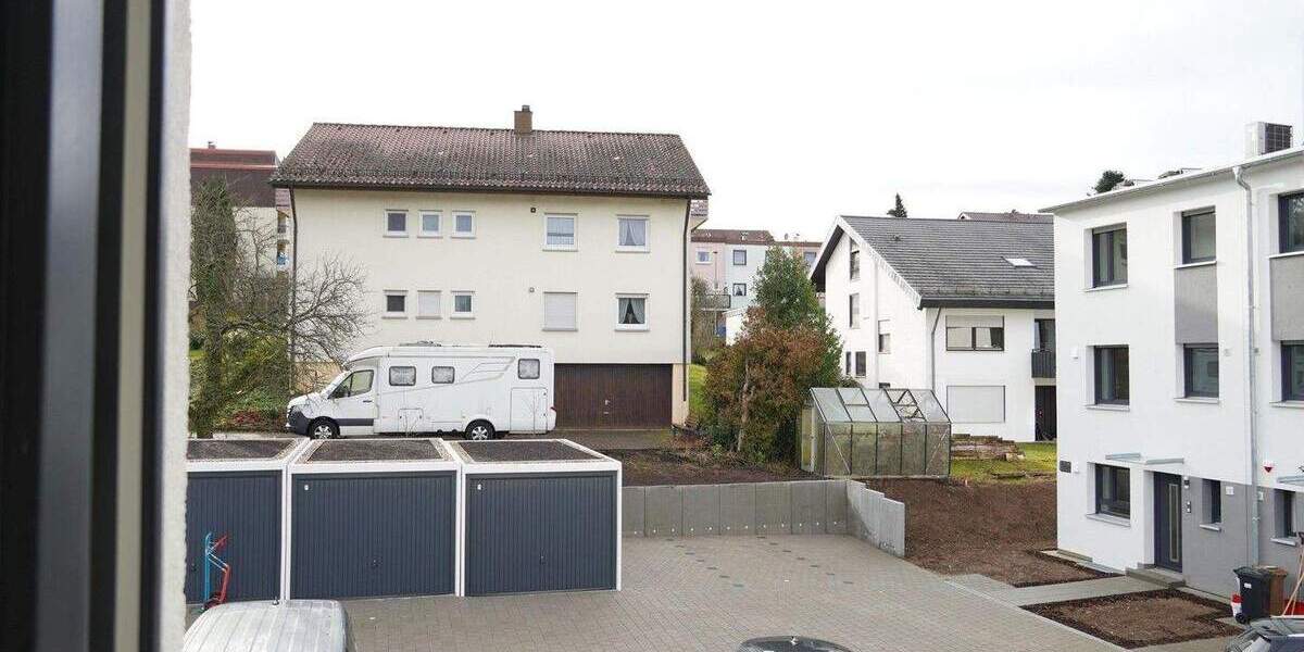 Reihenmittelhaus Pforzheim Würm - 5 Zimmer, 132 m&sup2;, 1.499&euro; | Angebot:24736515