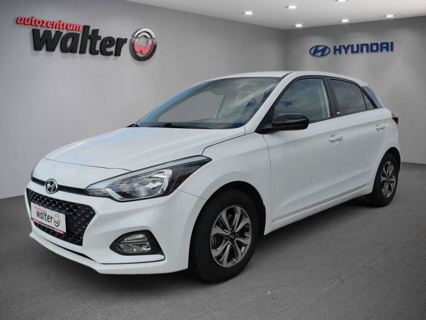 i20