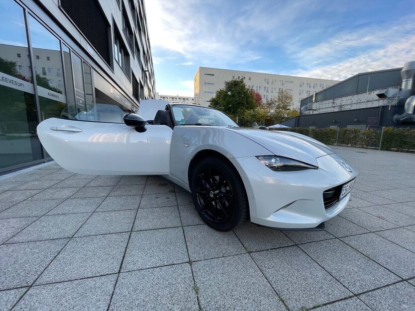 Mazda MX-5 110.000 km 17.000 € Leinfelden 70771