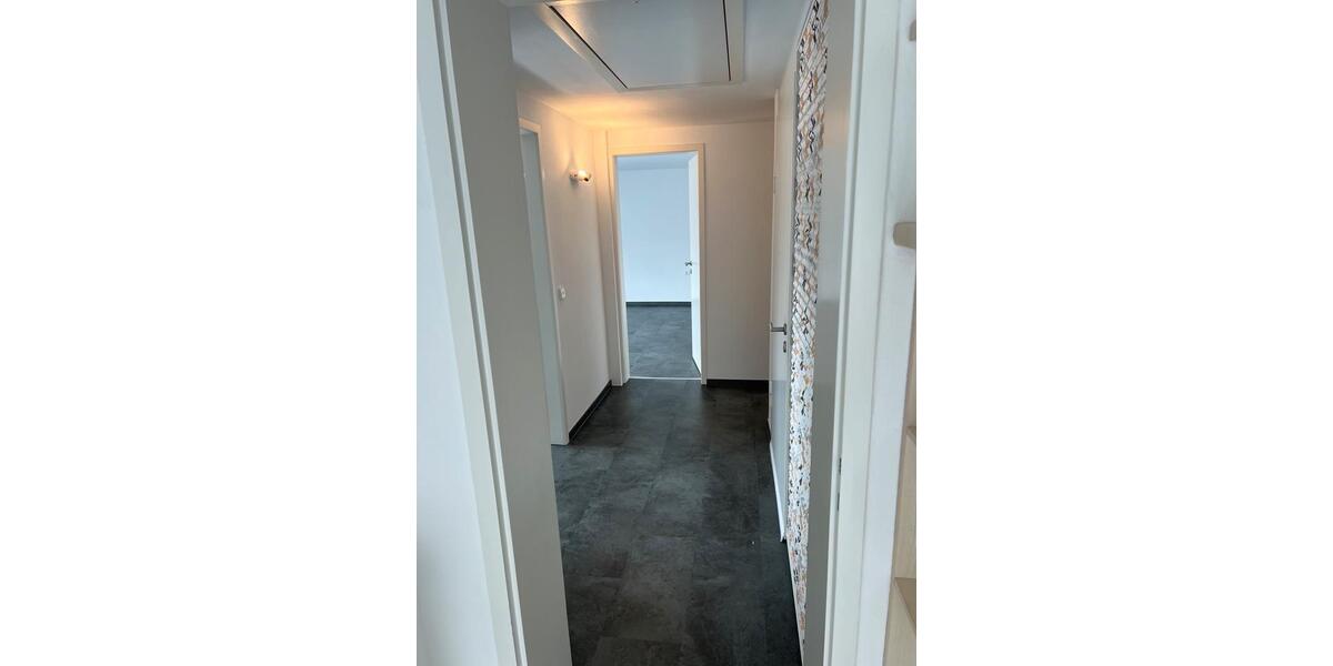 Dachgeschoßwohnung Esslingen am Neckar Oberesslingen - 2 Zimmer, 55 m&sup2;, 850&euro; | Angebot:26055836