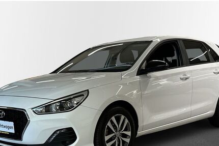 Hyundai i30 32.500 km 16.900 € Stuttgart 70469