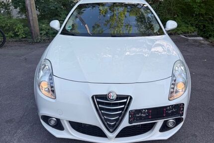 Alfa Romeo Giulietta 130.000 km 7.150 € Metzingen 72555
