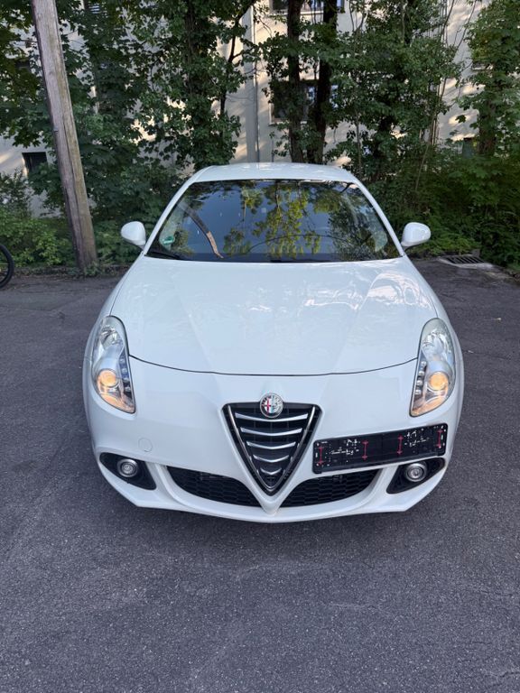 Alfa Romeo Giulietta 130.000 km 7.150 € Metzingen 72555