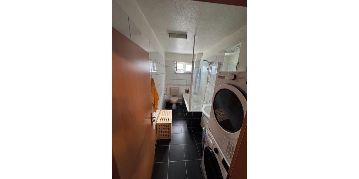 Etagenwohnung Esslingen am Neckar - 5 Zimmer, 148 m&sup2;, 450.000&euro; | Angebot:25959641