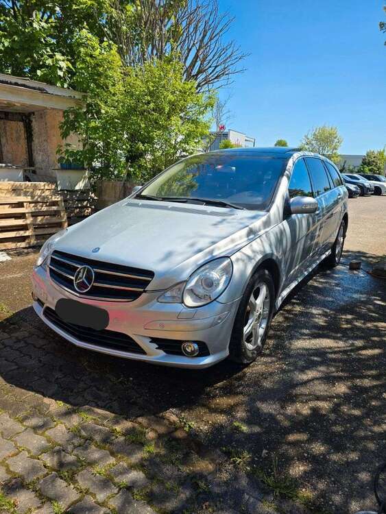 R 500