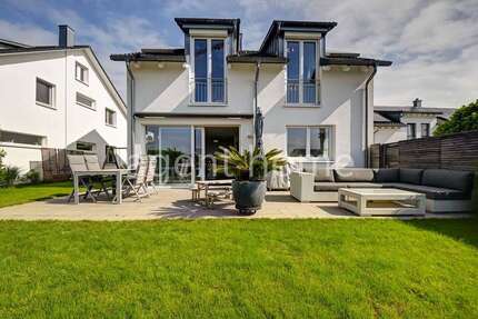 Wohnung zum Mieten in Aichtal 3.330 € 211 m²