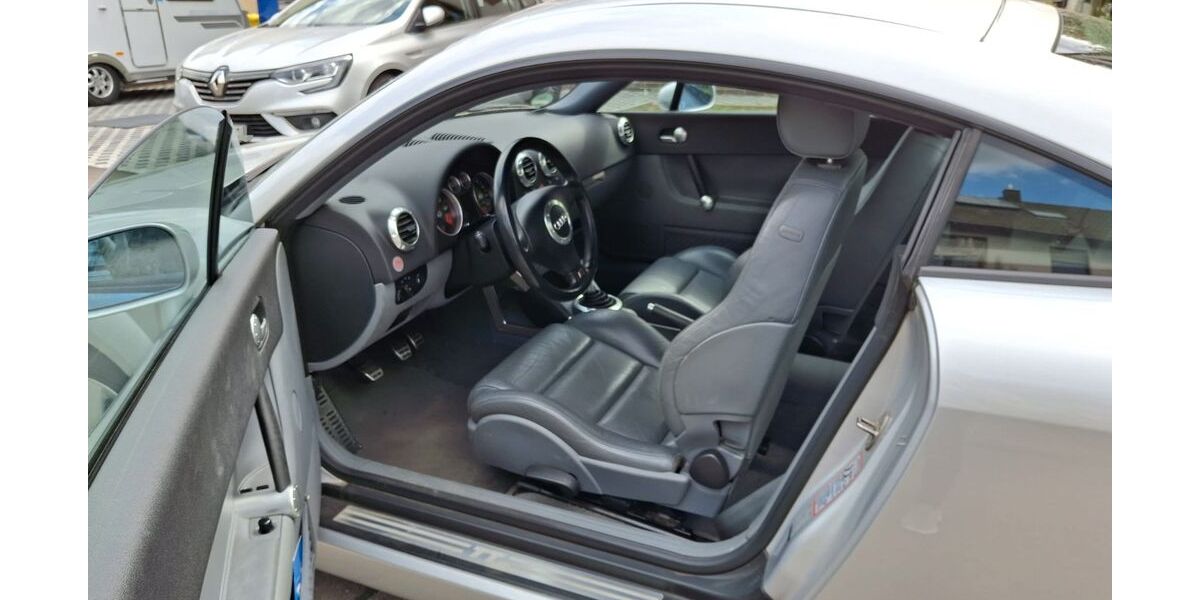 Audi TT 58.000 km 15.499 &euro; Fellbach 70736