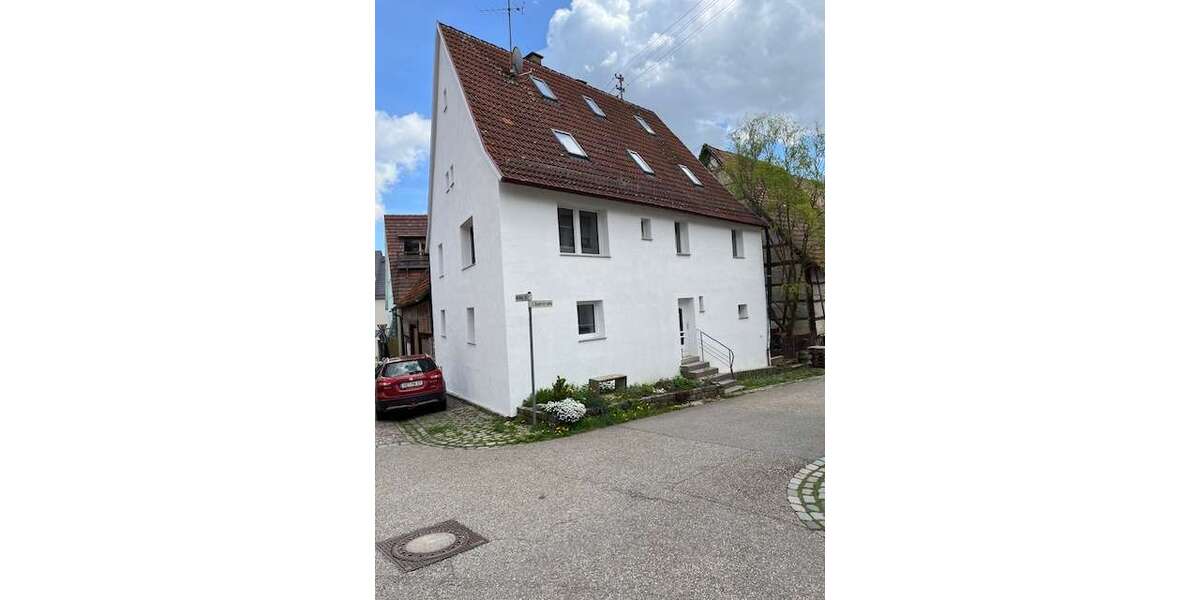 Etagenwohnung We - 7 Zimmer, 146 m&sup2;, 1.200&euro; | Angebot:26821990