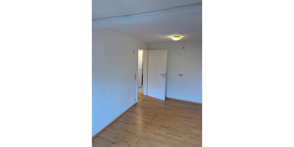 Reihenhaus Stuttgart Vaihingen - 4 Zimmer, 110 m&sup2;, 1.350&euro; | Angebot:27618931