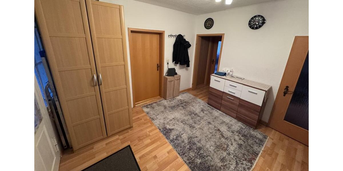 Etagenwohnung Esslingen am Neckar - 5 Zimmer, 148 m&sup2;, 450.000&euro; | Angebot:25959641