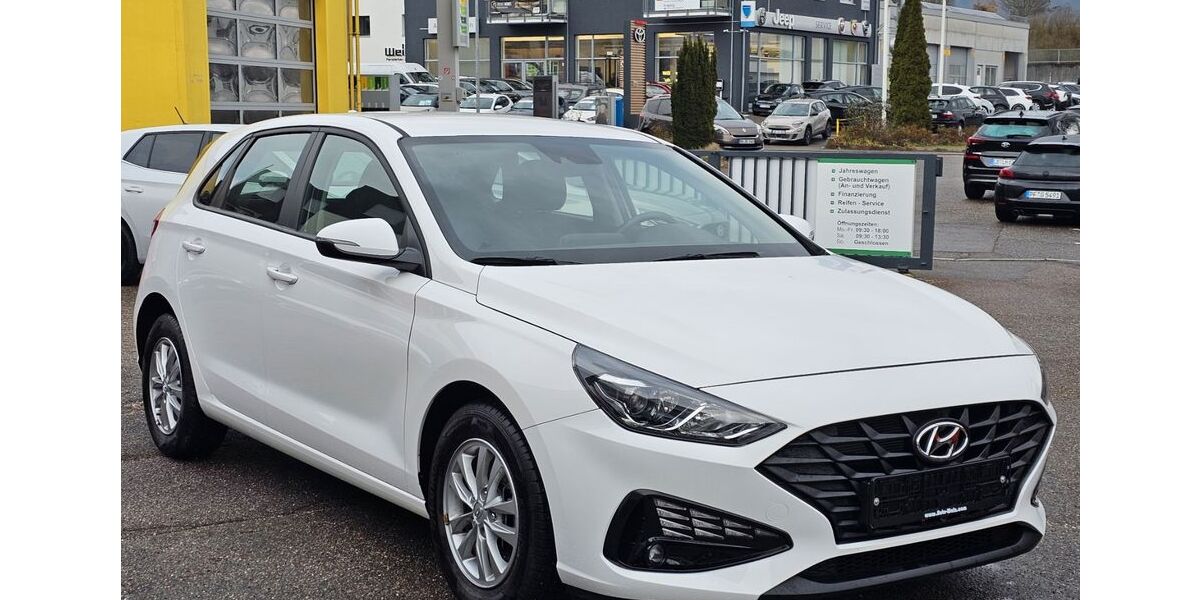 Hyundai i30 33.908 km 16.300 &euro; Leonberg 71229