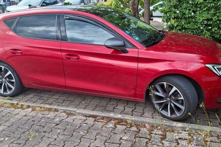 Seat Leon 81.700 km 18.600 &euro; Leonberg 71229