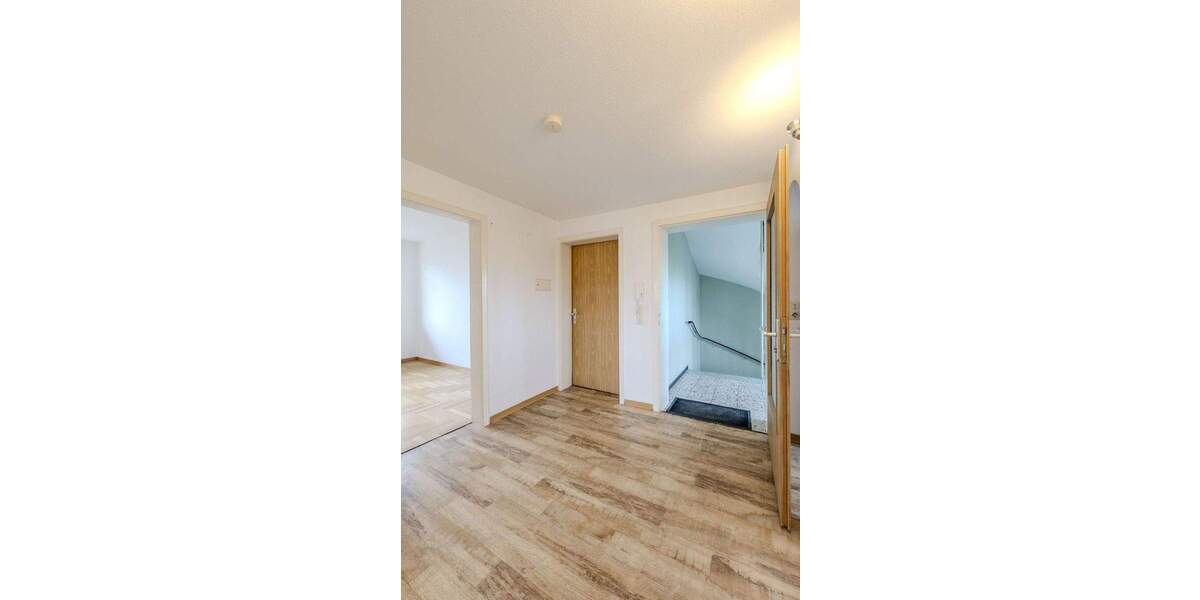 Mehrfamilienhaus, Wohnhaus Sindelfingen / Maichingen Maichingen - 8 Zimmer, 145 m&sup2;, 695.000&euro; | Angebot:25746135