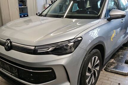 VW Tiguan 36.000 km 25.850 &euro; Jettingen 71131