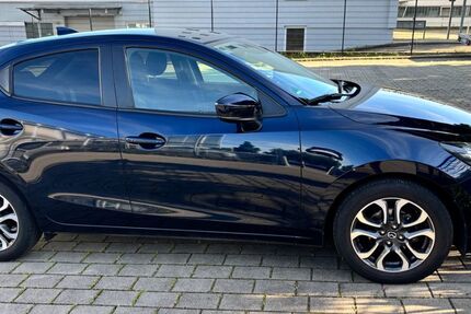 Mazda 2 65.000 km 11.999 &euro; Kornwestheim 70806