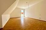 EXKLUSIVE-NEUBAU-ERSTBEZUG! Traumhafte DG-Wohnung mit Top-Ausstattung (Balkon, EBK, Aufzug uvm.) in sonniger direkter City-Lage!