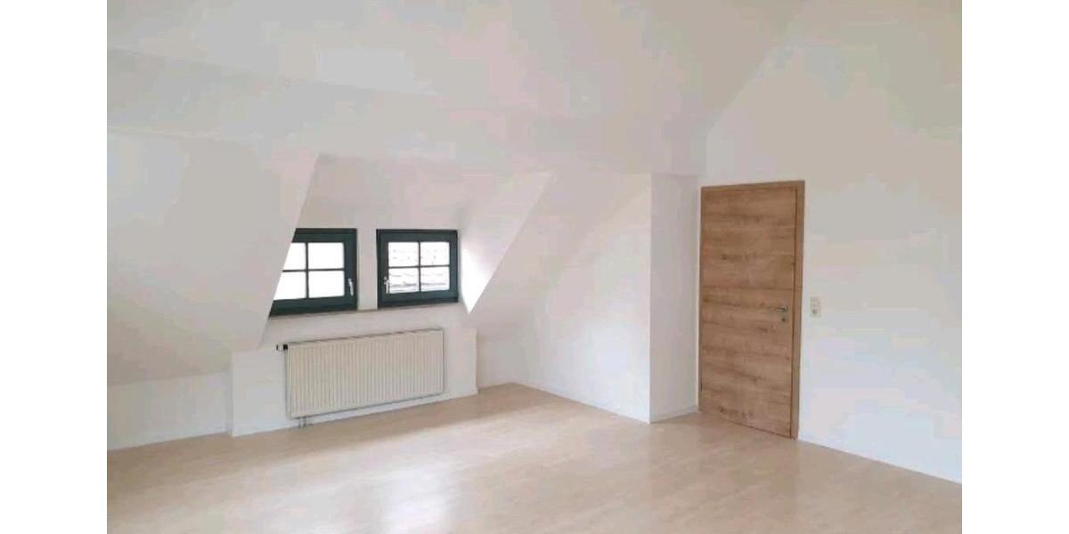 Dachgeschoßwohnung Rottenburg am Neckar - 2 Zimmer, 65 m&sup2;, 255.000&euro; | Angebot:27533983