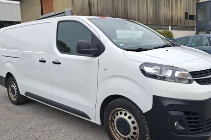 Opel Vivaro 124.000 km 17.800 € Kernen i. r 71394