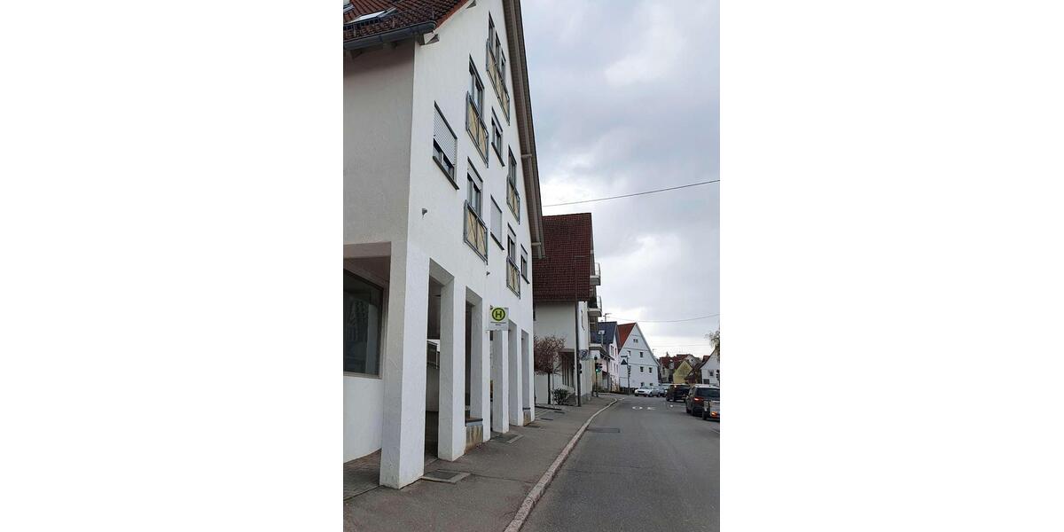 Dachgeschoßwohnung Reutlingen Reutlingen-Betzingen - 2 Zimmer, 84 m&sup2;, 950&euro; | Angebot:27619684