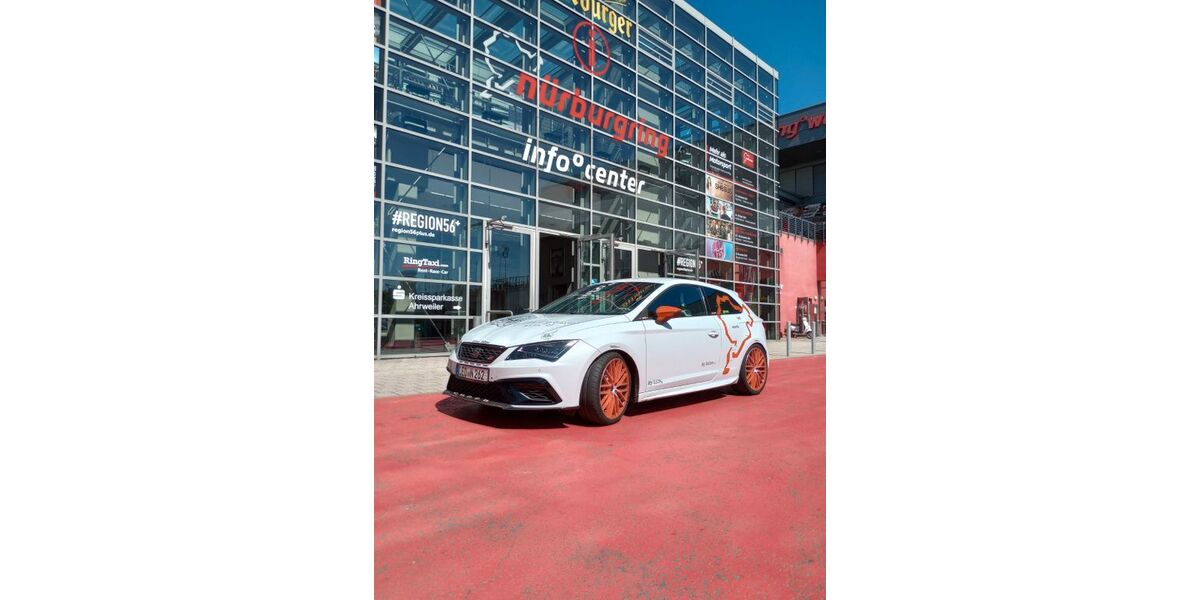 Seat Leon 79.950 km 15.300 &euro; Nagold 72202
