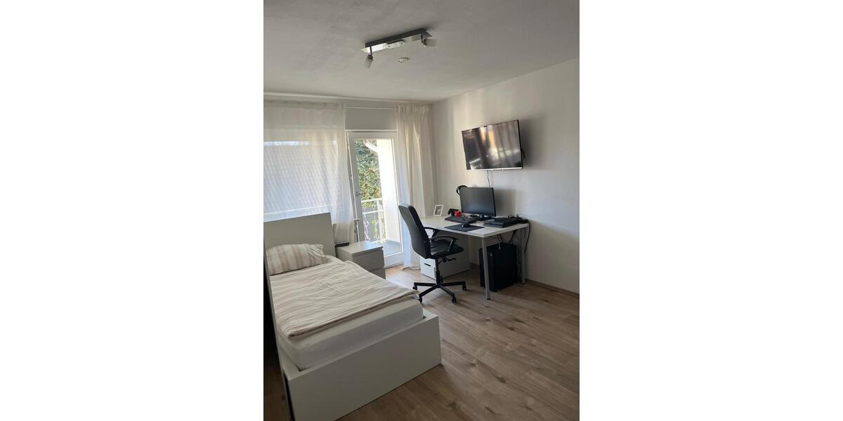 Reihenhaus Schömberg - 7 Zimmer, 160 m&sup2;, 480.000&euro; | Angebot:26616505