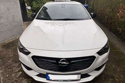 Opel Insignia 53.500 km 19.990 € Stuttgart 70184