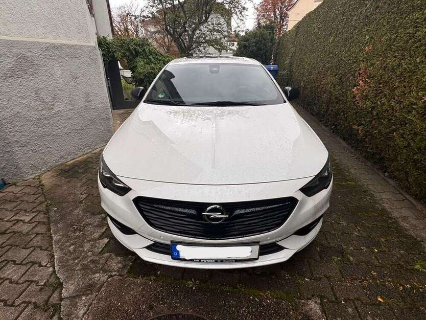 Opel Insignia 53.500 km 19.990 € Stuttgart 70184