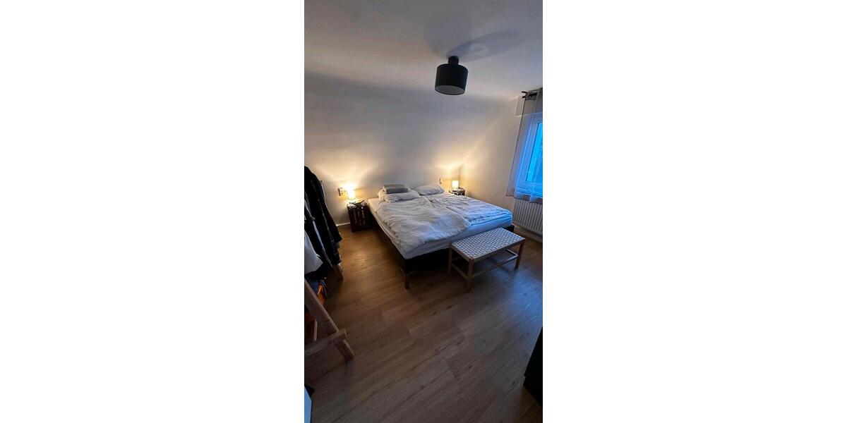 Dachgeschoßwohnung Stuttgart Feuerbach - 35 Zimmer, 65 m&sup2;, 1.050&euro; | Angebot:25824877