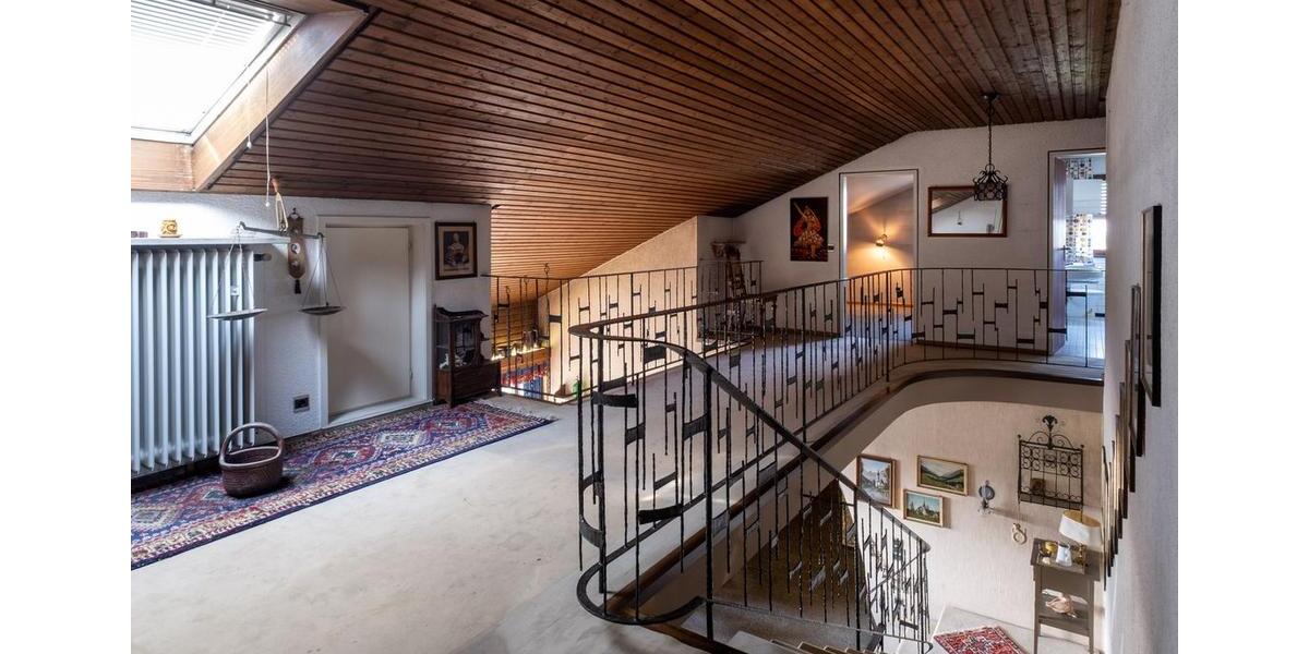 Einfamilienhaus Niefern-Öschelbronn Öschelbronn - 10 Zimmer, 459 m&sup2;, 950.000&euro; | Angebot:27096882