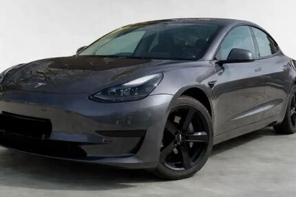Tesla Model 3 14.957 km 31.400 &euro; Stuttgart 70182