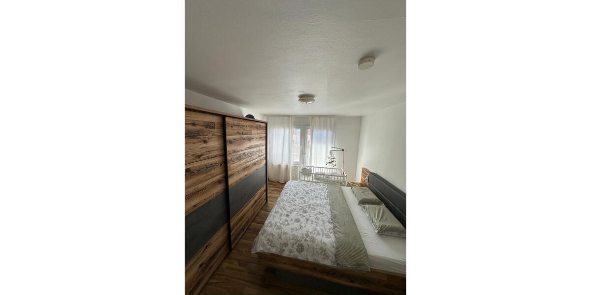Etagenwohnung Pforzheim - 3 Zimmer, 76 m&sup2;, 950&euro; | Angebot:26395512