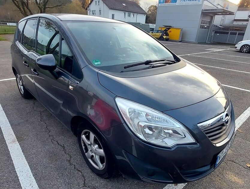 Opel Meriva 143.000 km 3.990 € Aichtal 72631