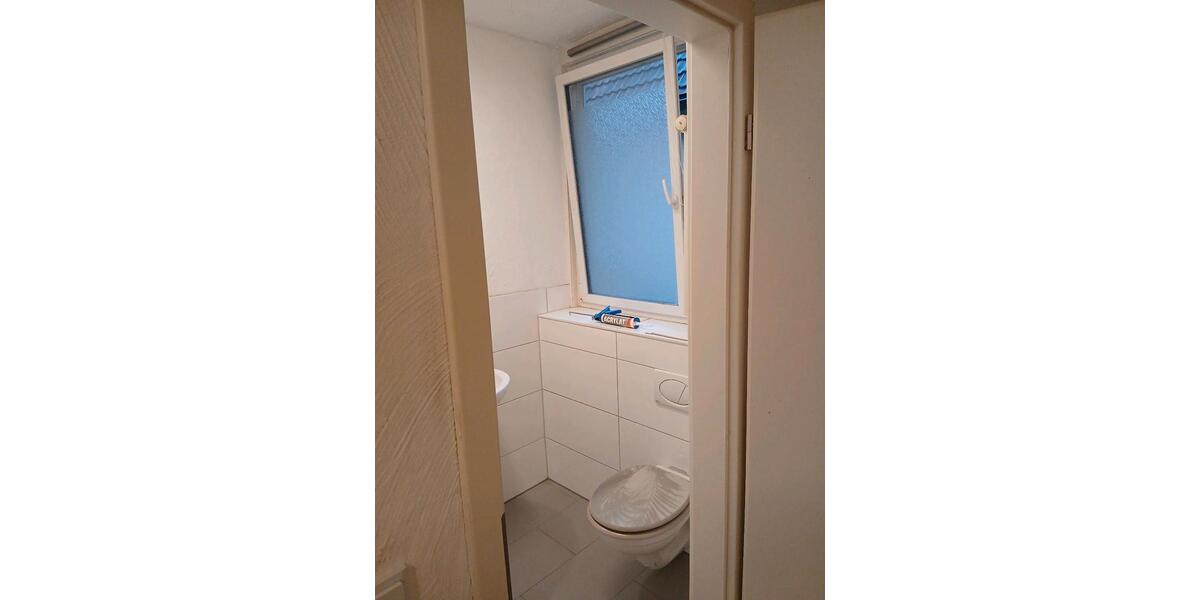 Etagenwohnung Reutlingen - 5 Zimmer, 128 m&sup2;, 1.350&euro; | Angebot:27594248