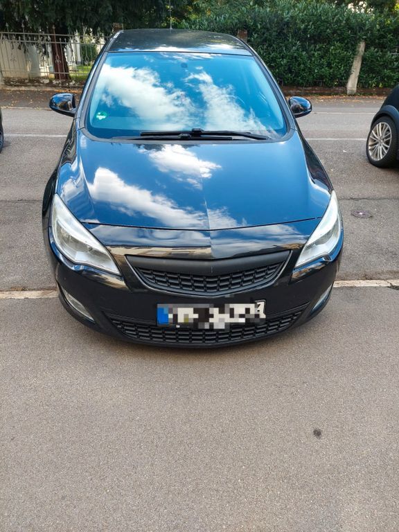 Opel Astra 195.000 km 3.299 € Stuttgart 70372