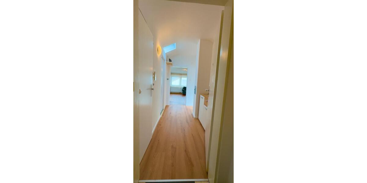 Dachgeschoßwohnung Kornwestheim - 2 Zimmer, 42 m&sup2;, 740&euro; | Angebot:25932433