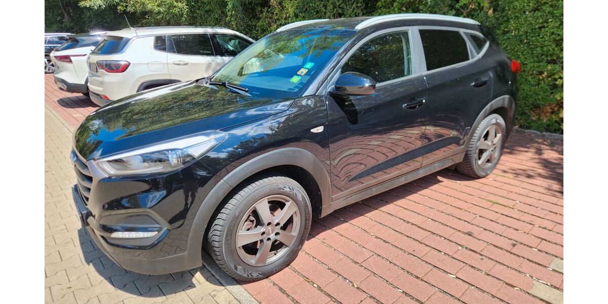 Hyundai TUCSON 77.000 km 15.500 &euro; Pforzheim 75179