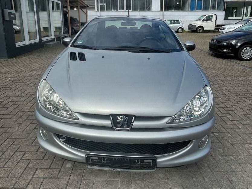 Peugeot 206 176.000 km 2.490 € Nagold 72202