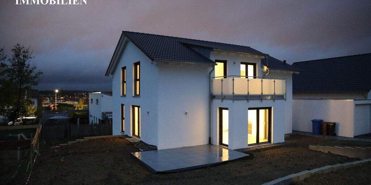 Einfamilienhaus Pforzheim Südoststadt - 5 Zimmer, 187 m&sup2;, 1.950&euro; | Angebot:24051777