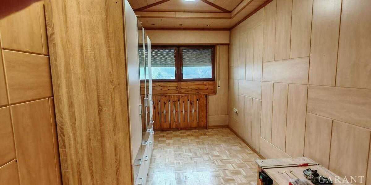 Etagenwohnung Pforzheim Eutingen - 4 Zimmer, 80 m&sup2;, 140.000&euro; | Angebot:24794437