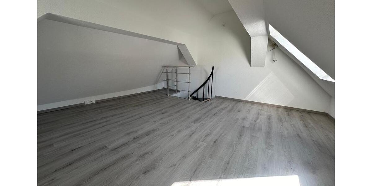 Etagenwohnung Weil der Stadt - 5 Zimmer, 137 m&sup2;, 1.500&euro; | Angebot:27544891