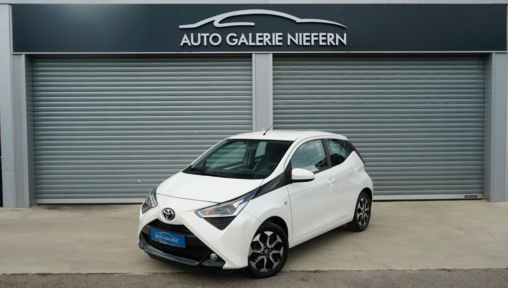Toyota Aygo (X) 18.100 km 12.870 &euro; Niefern- Öschelbron 75223
