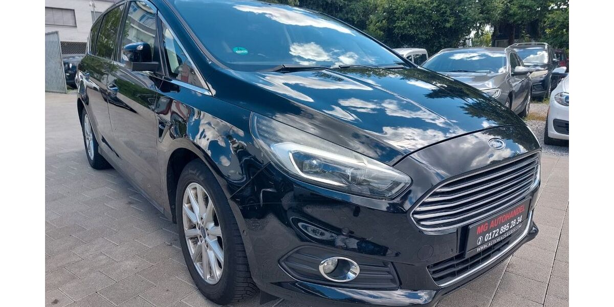 Ford S-Max 176.199 km 9.999 &euro; Fellbach 70736
