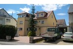 Hochwertige 2½-Zi. DG-Wohnung mit Westbalkon, EBK & Stellplatz - modernes Wohnen in gepflegter Hausgemeinschaft - Dachgeschoßwohnung Schönaich | Angebot:26945980