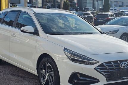 Hyundai i30 24.481 km 18.750 € Leonberg 71229