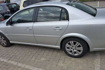 Opel Vectra 140.000 km 1.799 &euro; Böblingen 71032