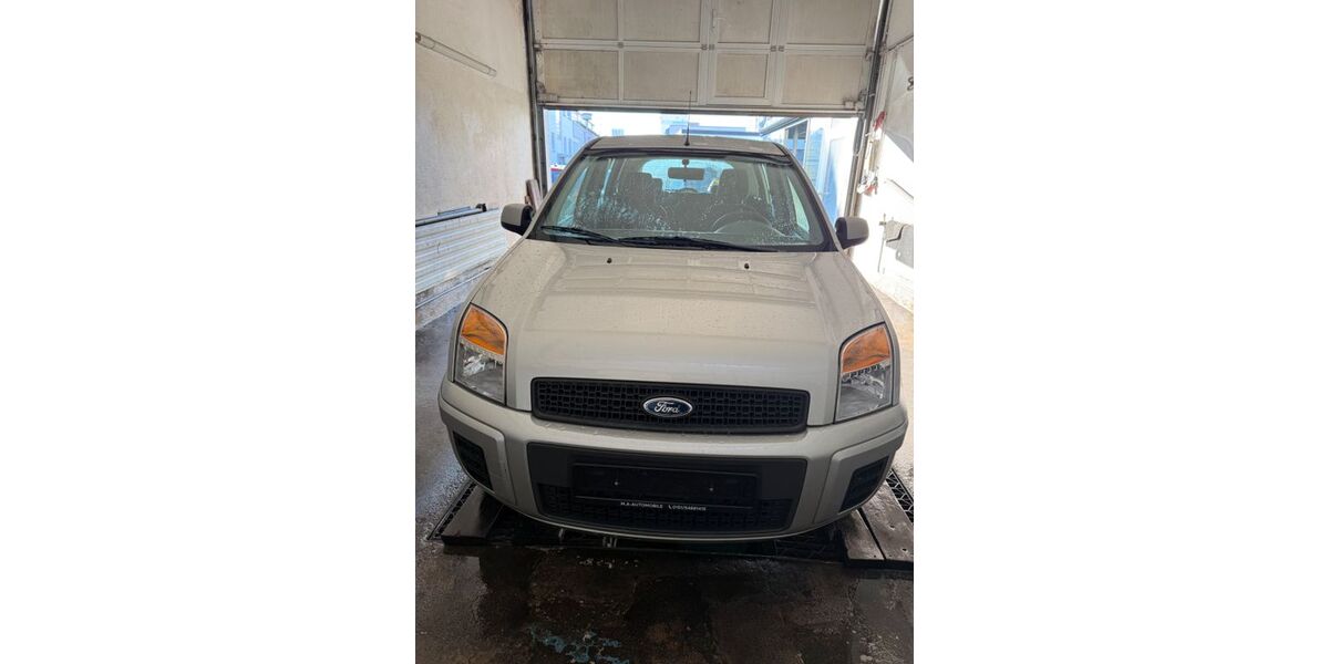 Ford Fusion 34.000 km 7.499 &euro; Fellbach 70736