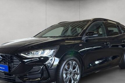 Ford Focus 17.136 km 23.900 € Stuttgart 70190
